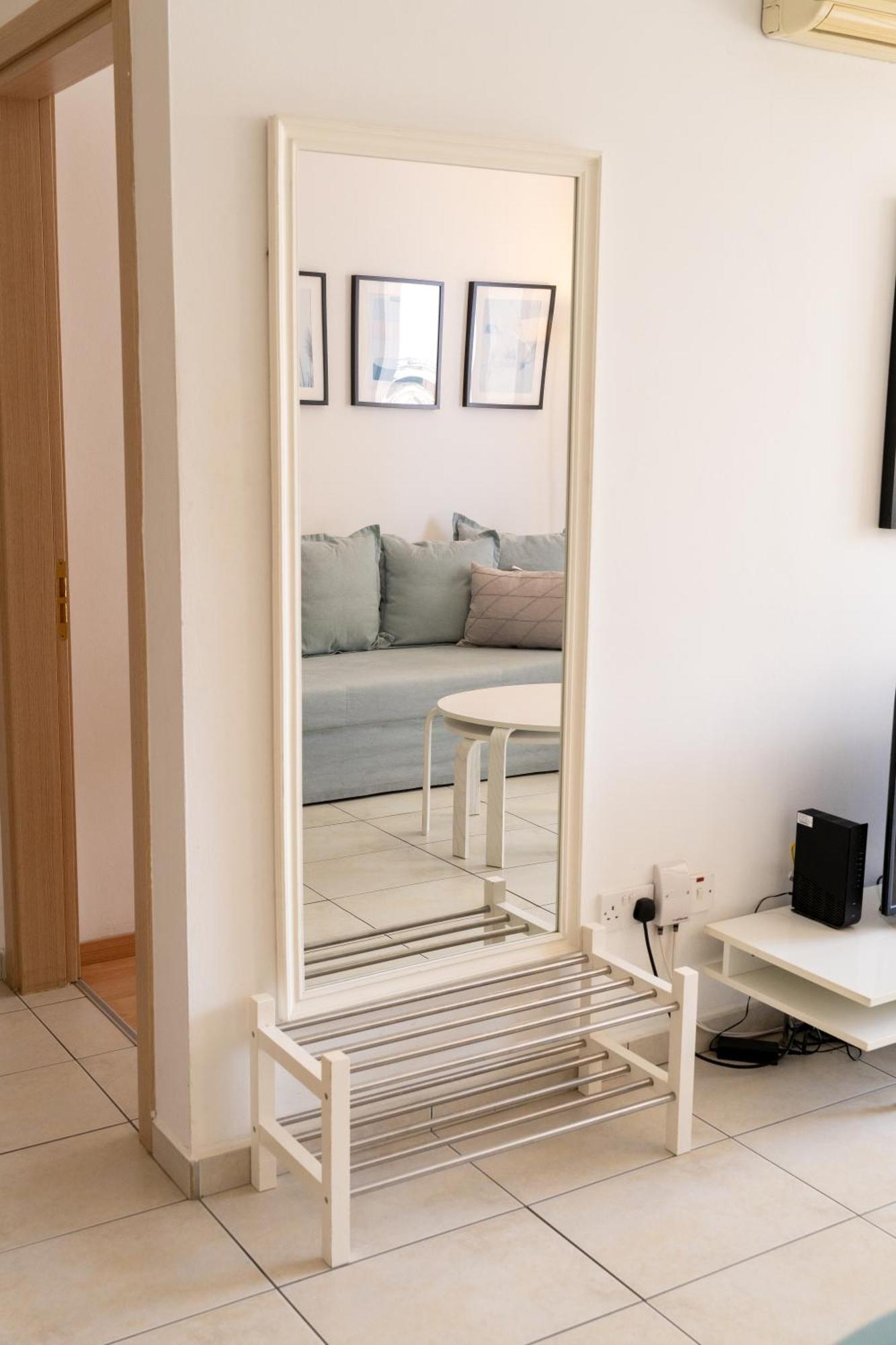 Blue Dawn Center Flat Apartment ลาร์นาคา ภายนอก รูปภาพ