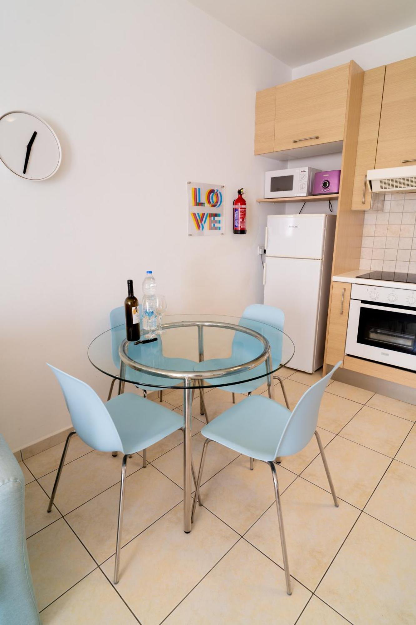 Blue Dawn Center Flat Apartment ลาร์นาคา ภายนอก รูปภาพ