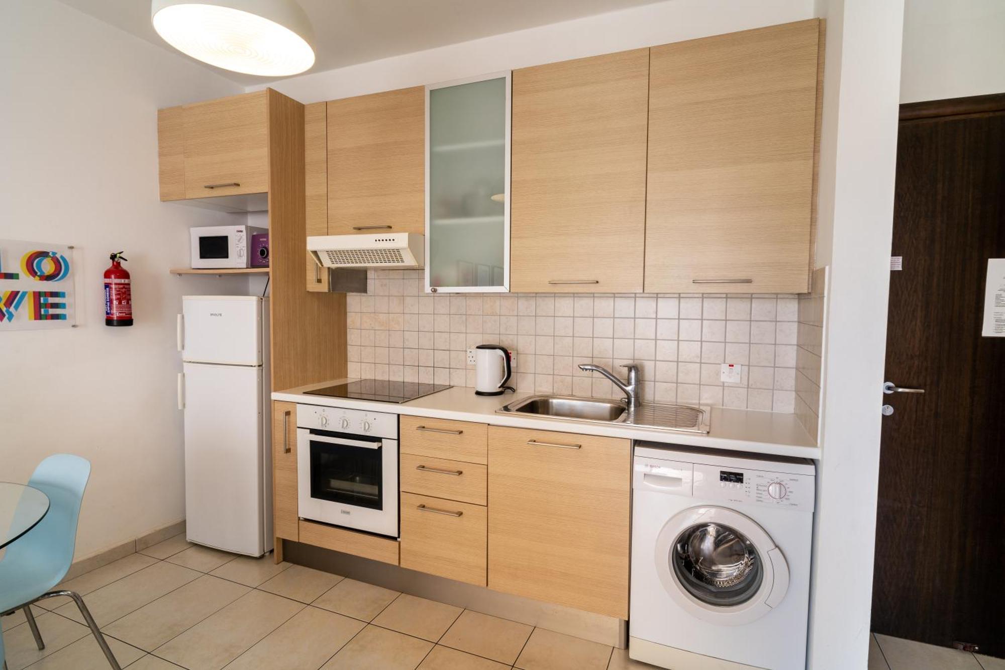 Blue Dawn Center Flat Apartment ลาร์นาคา ภายนอก รูปภาพ