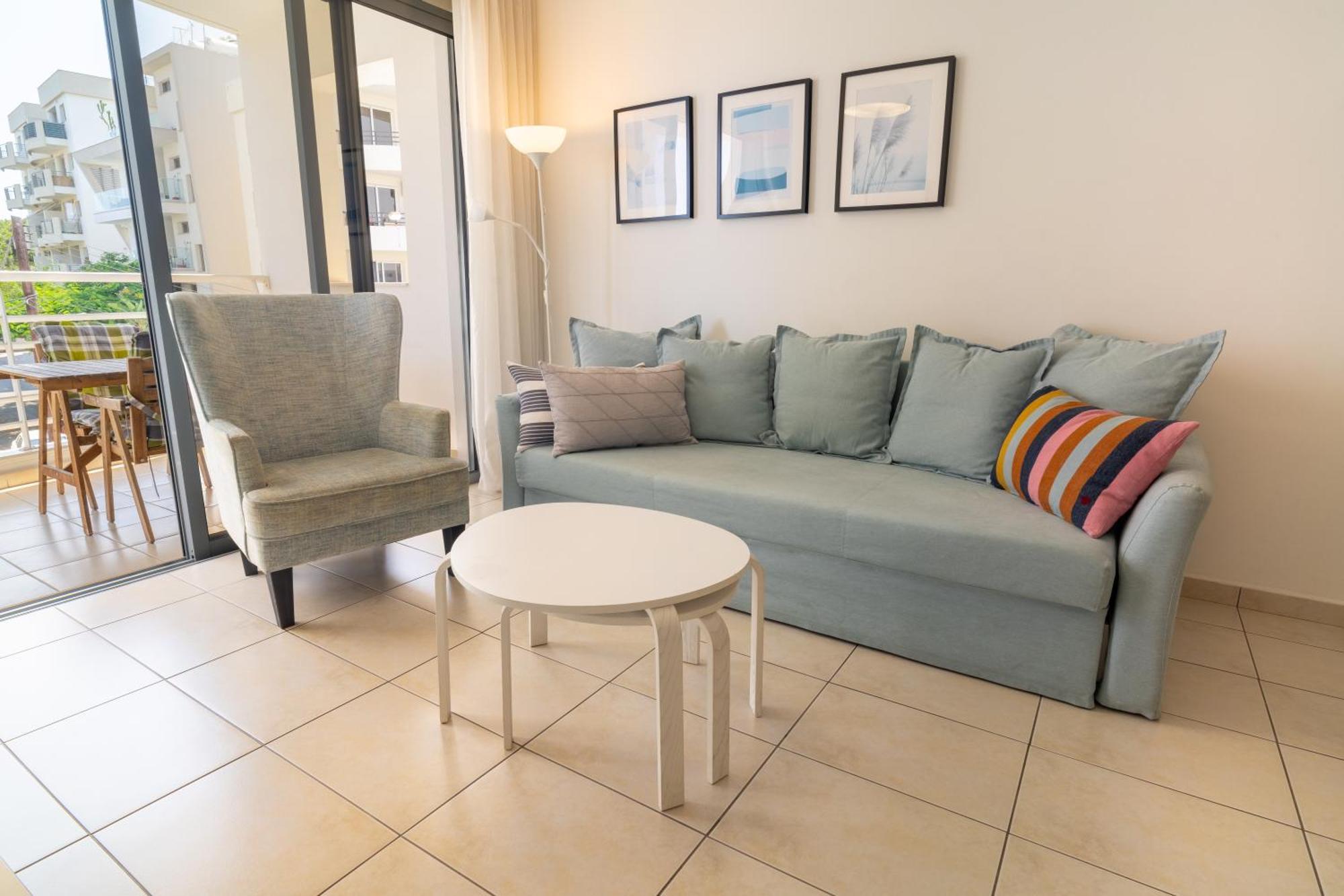 Blue Dawn Center Flat Apartment ลาร์นาคา ภายนอก รูปภาพ
